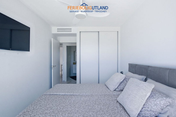 Image No.22-3 Bed Apartment for sale