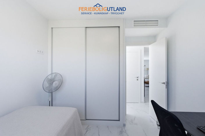 Image No.27-3 Bed Apartment for sale