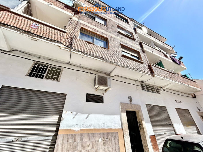 Image No.23-3 Bed Apartment for sale