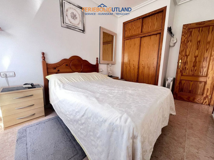 Image No.7-2 Bed Townhouse for sale