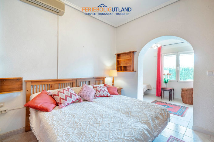 Image No.18-3 Bed Villa for sale