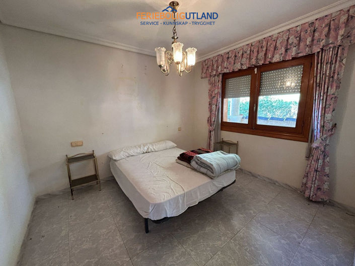 Image No.13-6 Bed Villa for sale