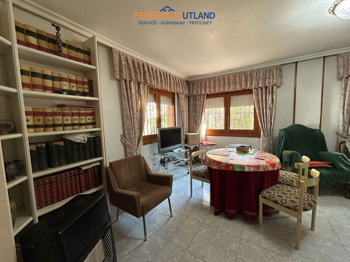 Image No.20-6 Bed Villa for sale