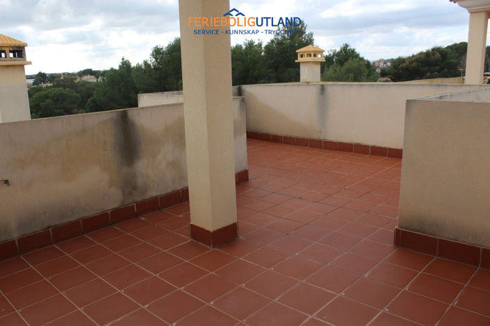 Image No.20-3 Bed Townhouse for sale