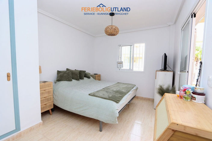 Image No.25-3 Bed Townhouse for sale