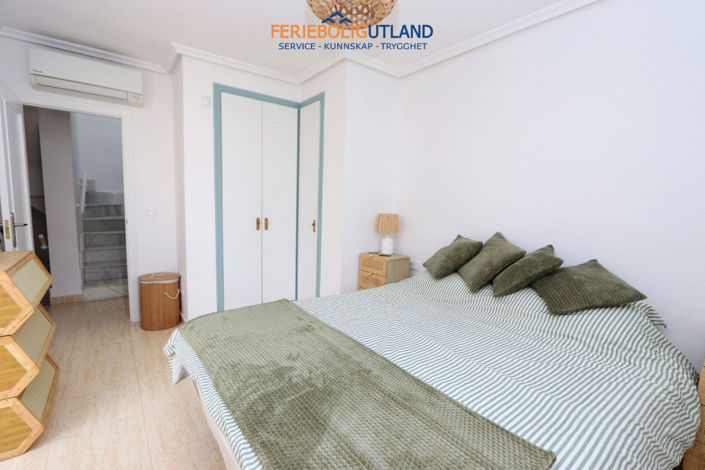 Image No.26-3 Bed Townhouse for sale