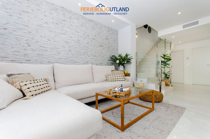 Image No.40-3 Bed Villa for sale
