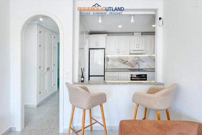 Image No.8-2 Bed Apartment for sale