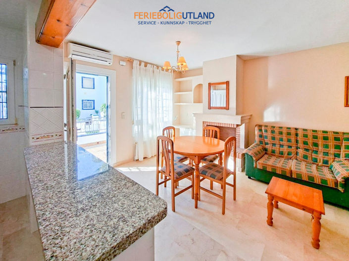 Image No.6-2 Bed Townhouse for sale
