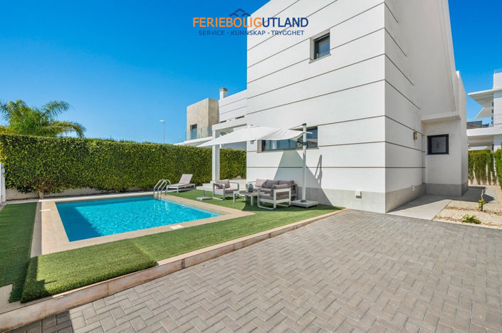 Image No.25-3 Bed Villa for sale