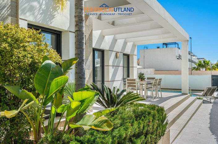 Image No.31-3 Bed Villa for sale