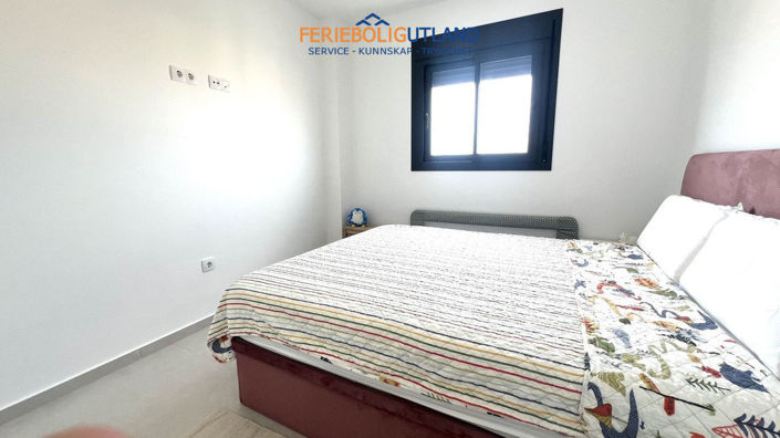 Image No.10-3 Bed Apartment for sale