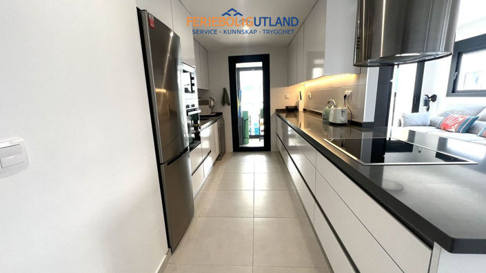 Image No.8-3 Bed Apartment for sale