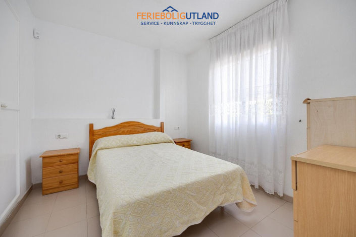 Image No.20-2 Bed Bungalow for sale