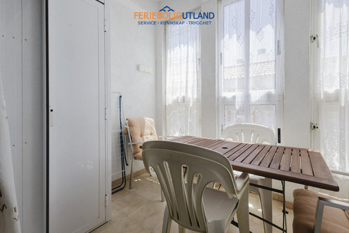 Image No.20-2 Bed Apartment for sale