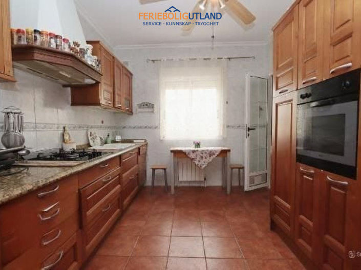 Image No.9-4 Bed Villa for sale