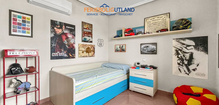 Image No.18-3 Bed Villa for sale