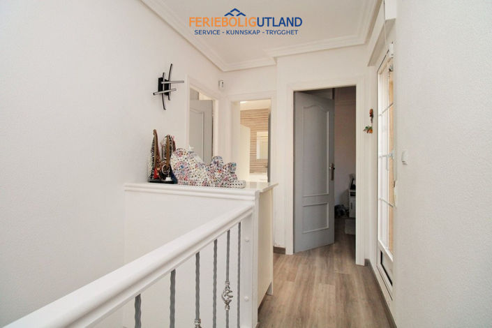 Image No.15-2 Bed Townhouse for sale