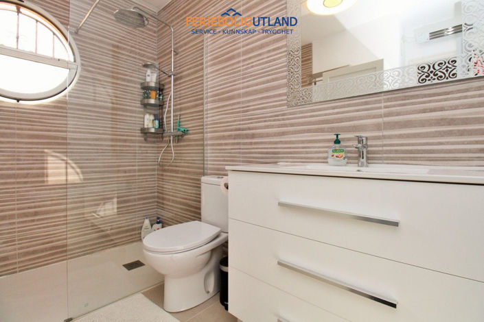 Image No.19-2 Bed Townhouse for sale