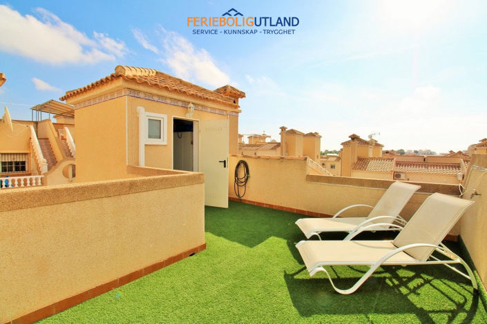 Image No.23-2 Bed Townhouse for sale