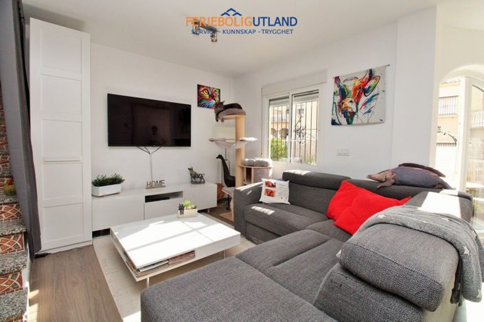 Image No.8-2 Bed Townhouse for sale