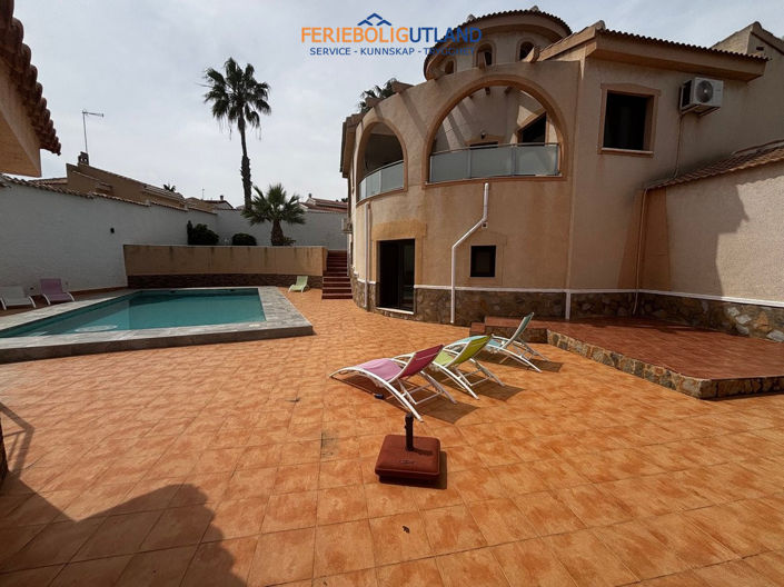 Image No.27-4 Bed Villa for sale