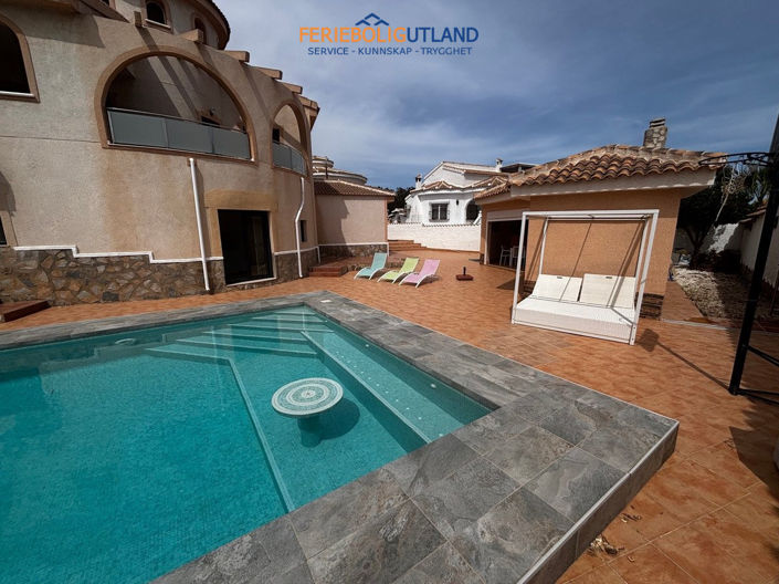Image No.31-4 Bed Villa for sale