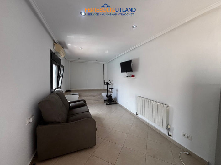 Image No.40-4 Bed Villa for sale