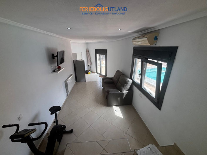 Image No.43-4 Bed Villa for sale