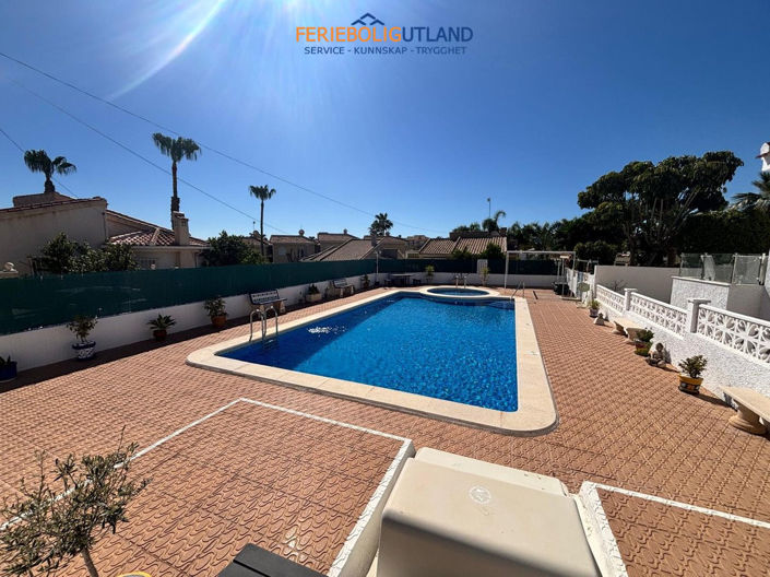 Image No.10-2 Bed Villa for sale