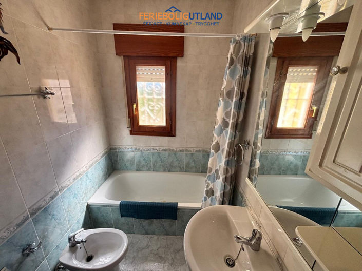 Image No.4-2 Bed Villa for sale