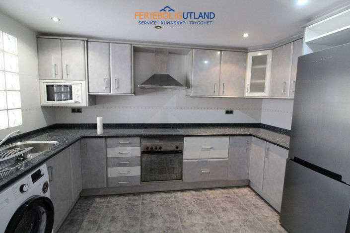Image No.4-2 Bed Townhouse for sale