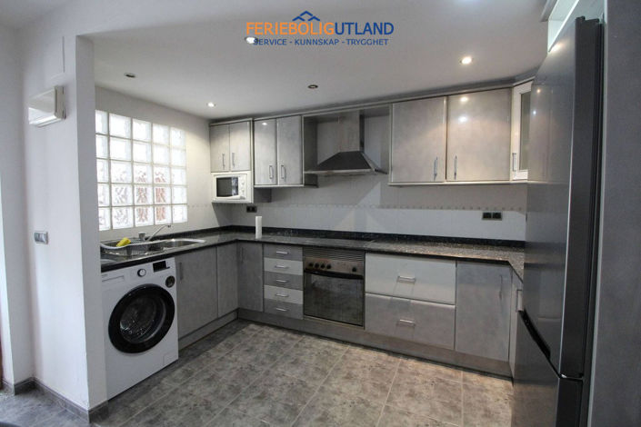 Image No.5-2 Bed Townhouse for sale