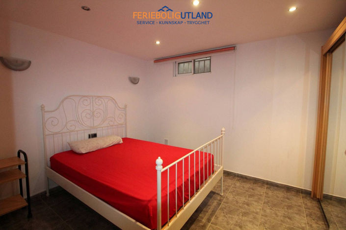 Image No.6-2 Bed Townhouse for sale