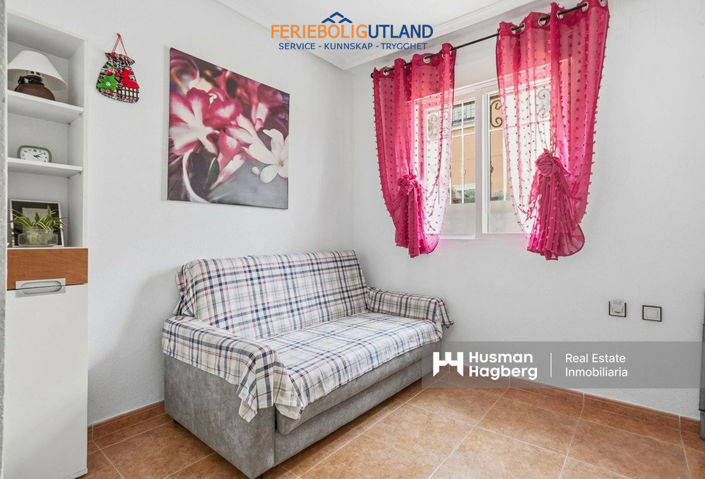 Image No.18-3 Bed Townhouse for sale
