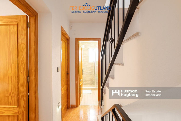 Image No.23-3 Bed Townhouse for sale