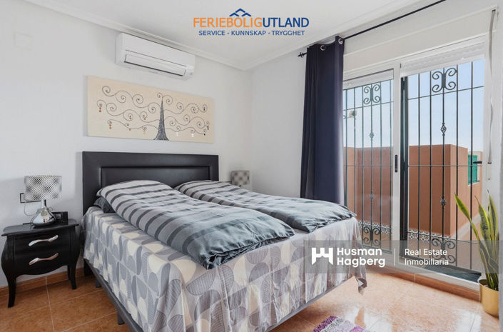 Image No.28-3 Bed Townhouse for sale