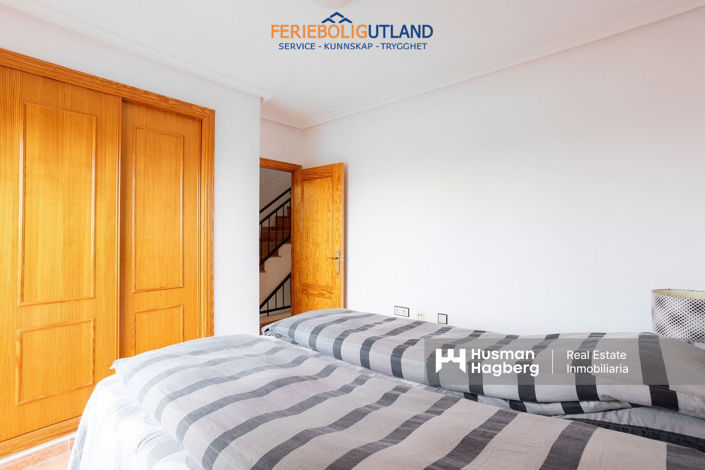 Image No.29-3 Bed Townhouse for sale