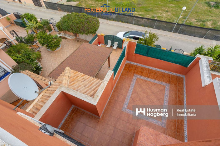 Image No.37-3 Bed Townhouse for sale