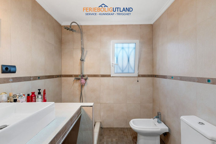 Image No.25-4 Bed Villa for sale