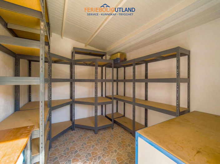 Image No.27-3 Bed Townhouse for sale