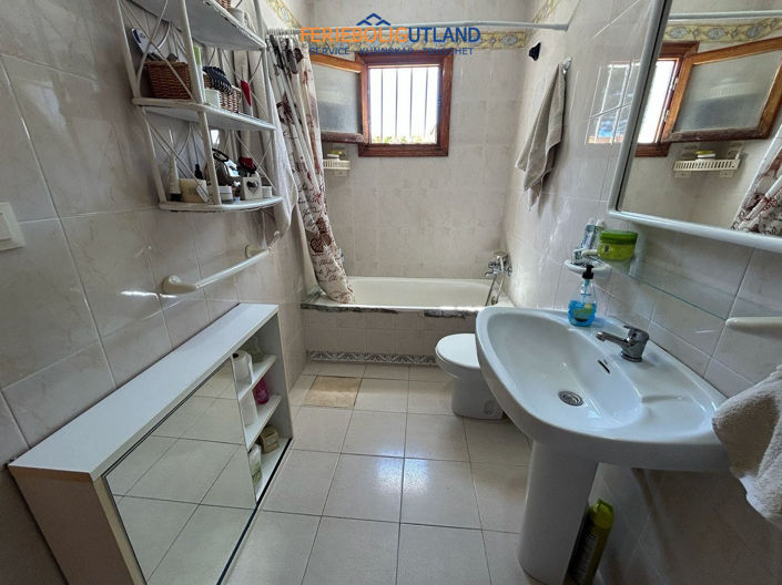 Image No.26-1 Bed Townhouse for sale