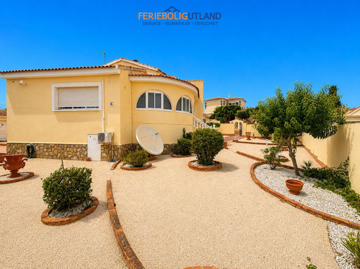 Image No.3-3 Bed Villa for sale