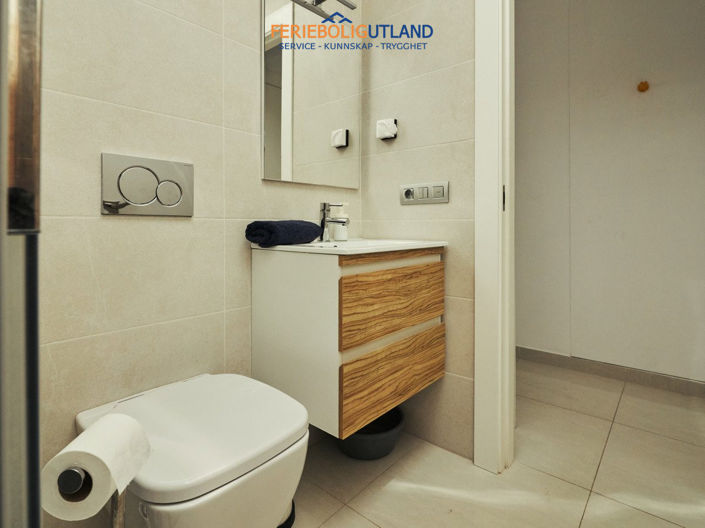 Image No.28-2 Bed Apartment for sale