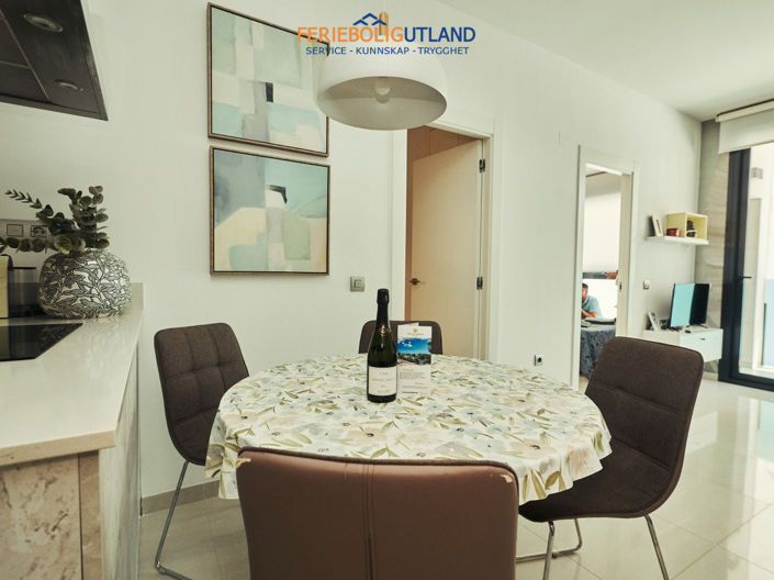 Image No.34-2 Bed Apartment for sale