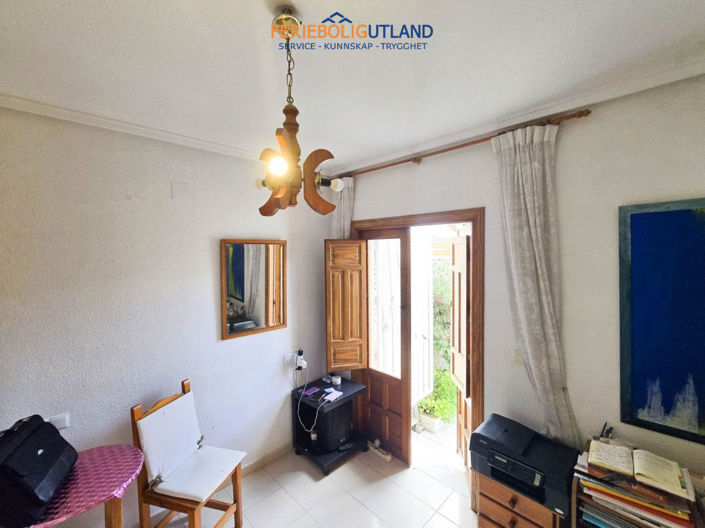 Image No.13-1 Bed Bungalow for sale