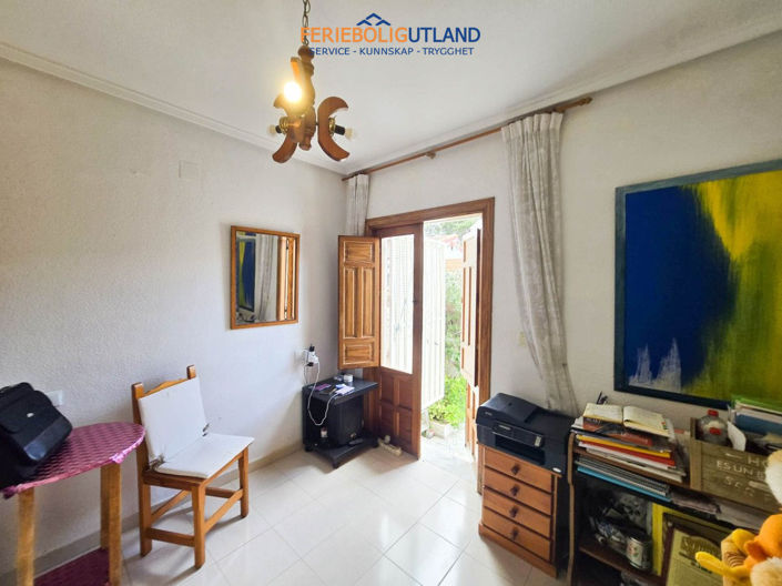 Image No.19-1 Bed Bungalow for sale