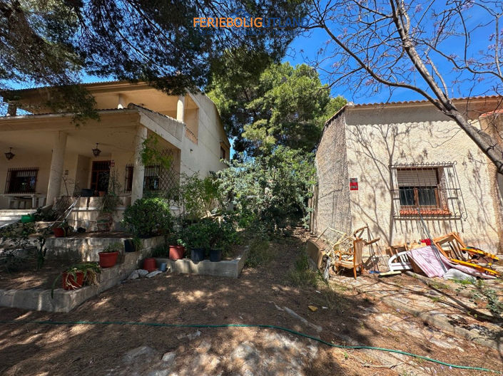Image No.7-8 Bed Villa for sale