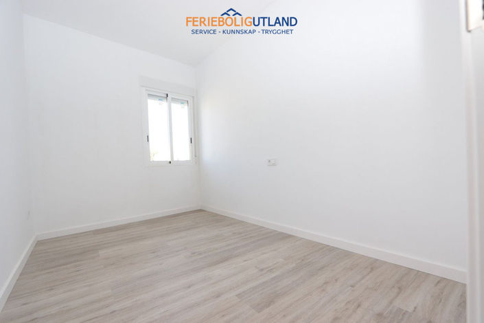 Image No.10-3 Bed Apartment for sale