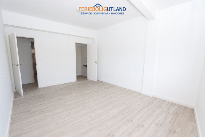 Image No.8-3 Bed Apartment for sale